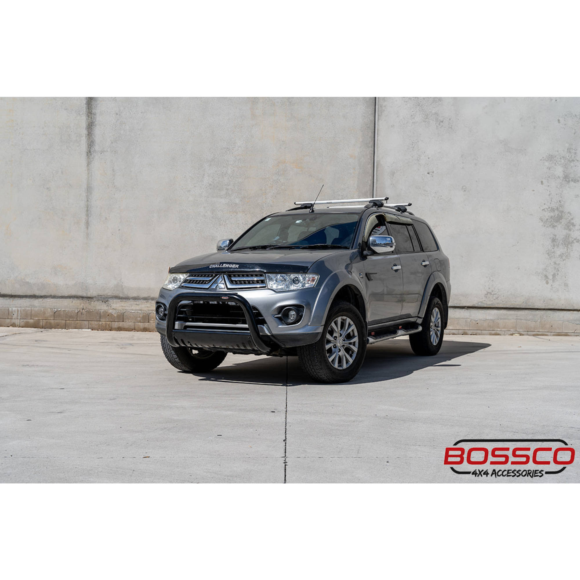 Black Nudge Bar suitable for Mitsubishi Challenger 2009-2016