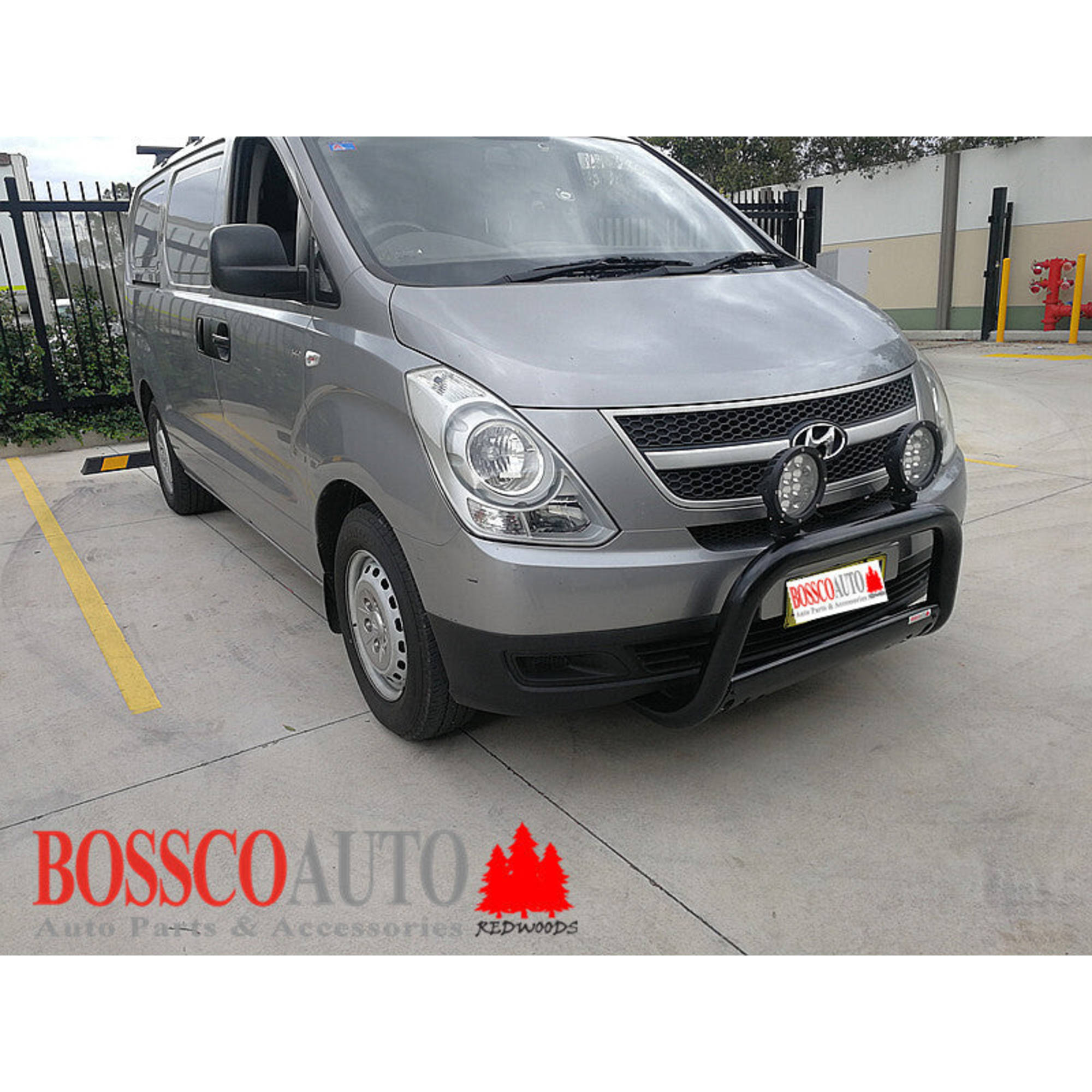 Black Nudge Bar Suitable for Hyundai iLoad / iMax 2007-2022