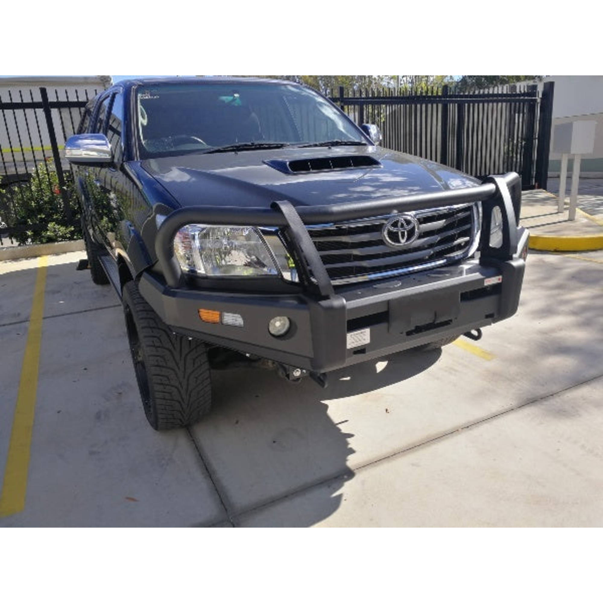 EFS Stockman Full Bumper Replacement Bullbar Suitable For Toyota Hilux 2012-2015