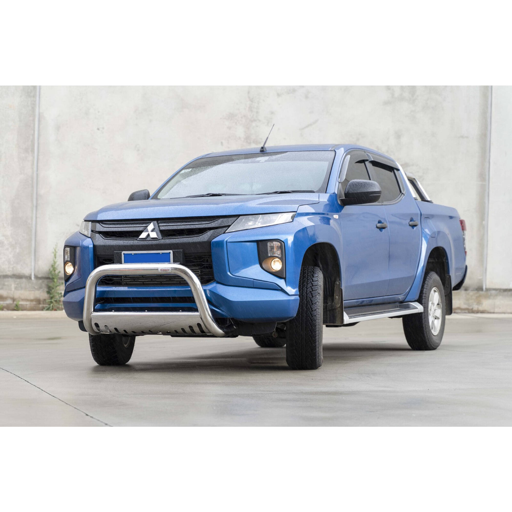 Polished Stainless Steel Nudge Bar Suitable for Mitsubishi Triton MR Series 2018-2023