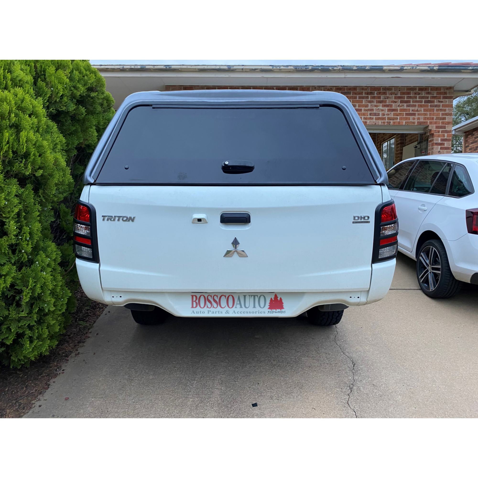 Rear Black Taillight Tail Light Trim Covers Suitable For Mitsubishi Triton MQ 2015-2019