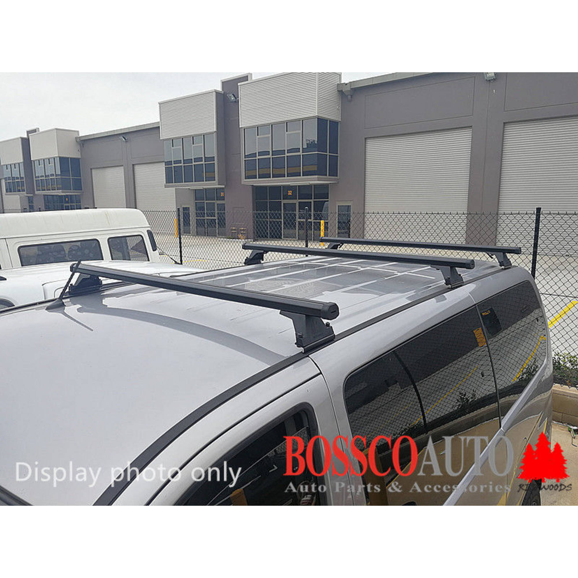 Black Heavy Duty Roof Racks suitable for Hyundai iLoad With Factory Tracks 2007-2022 (3 bars)