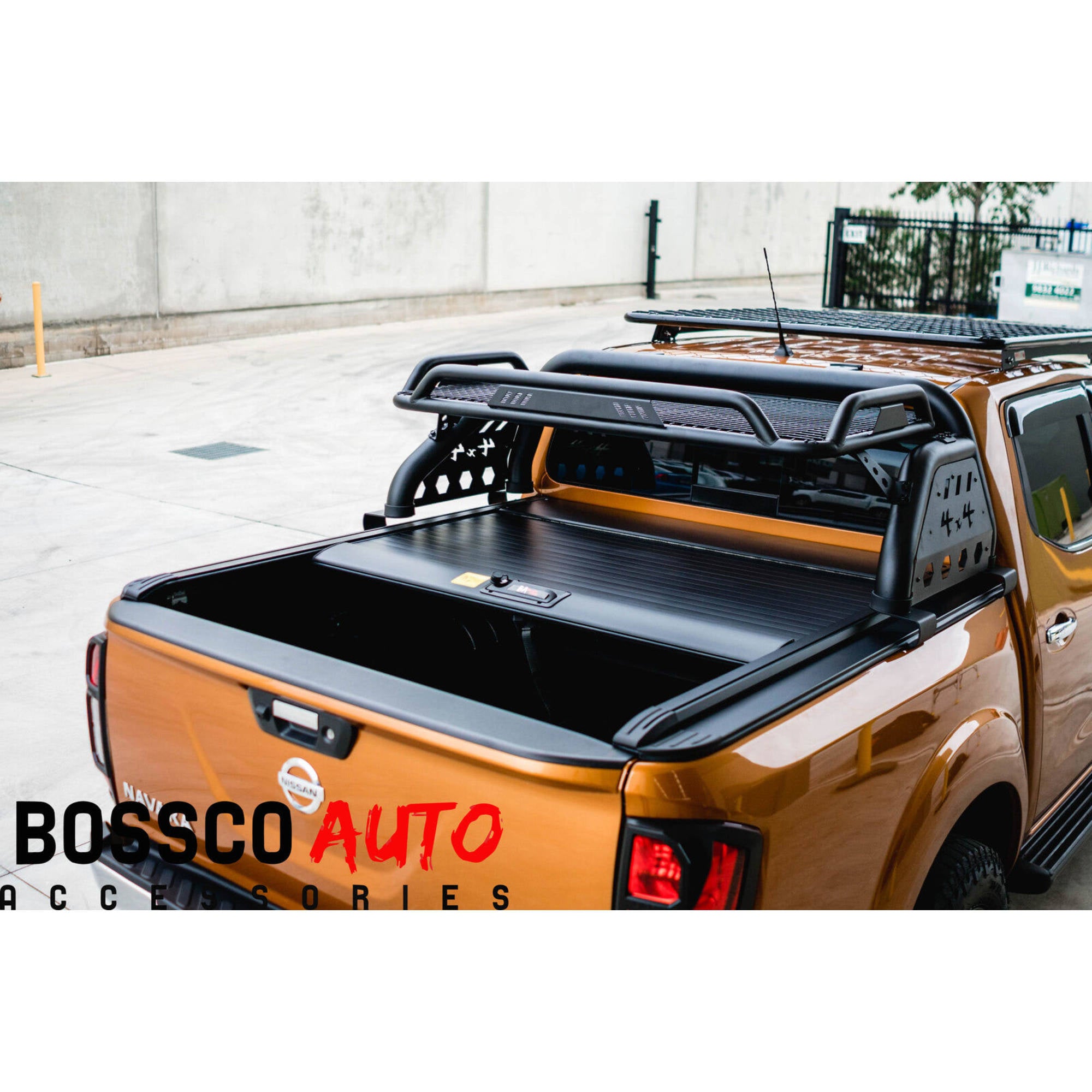 Loaded Sports Roll Bar with Wildtrack Style Manual Roller Shutter Suitable For Nissan Navara NP300 2015-2020