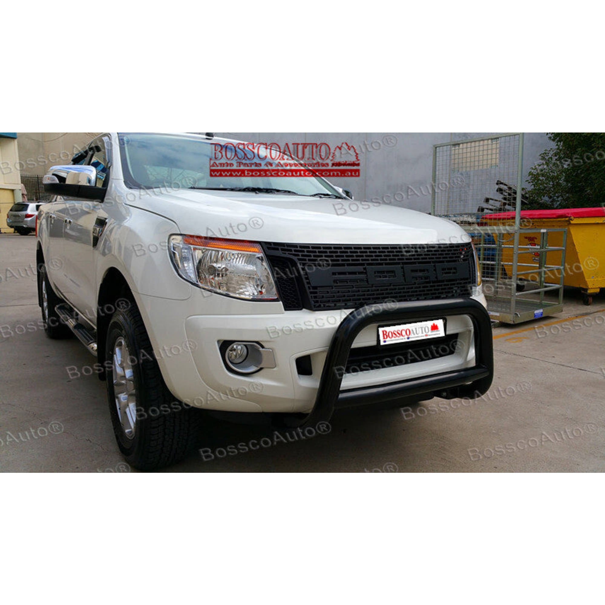 BLACK LOW Nudge Bar suitable for Ford Ranger PX 2012-2015 - FACTORY SECONDS