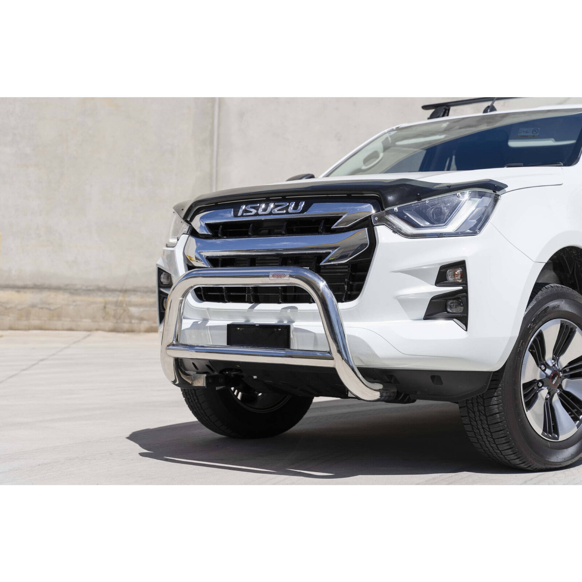 Stainless Steel Low Nudge bar suitable for Isuzu D-MAX 2020 - 2024