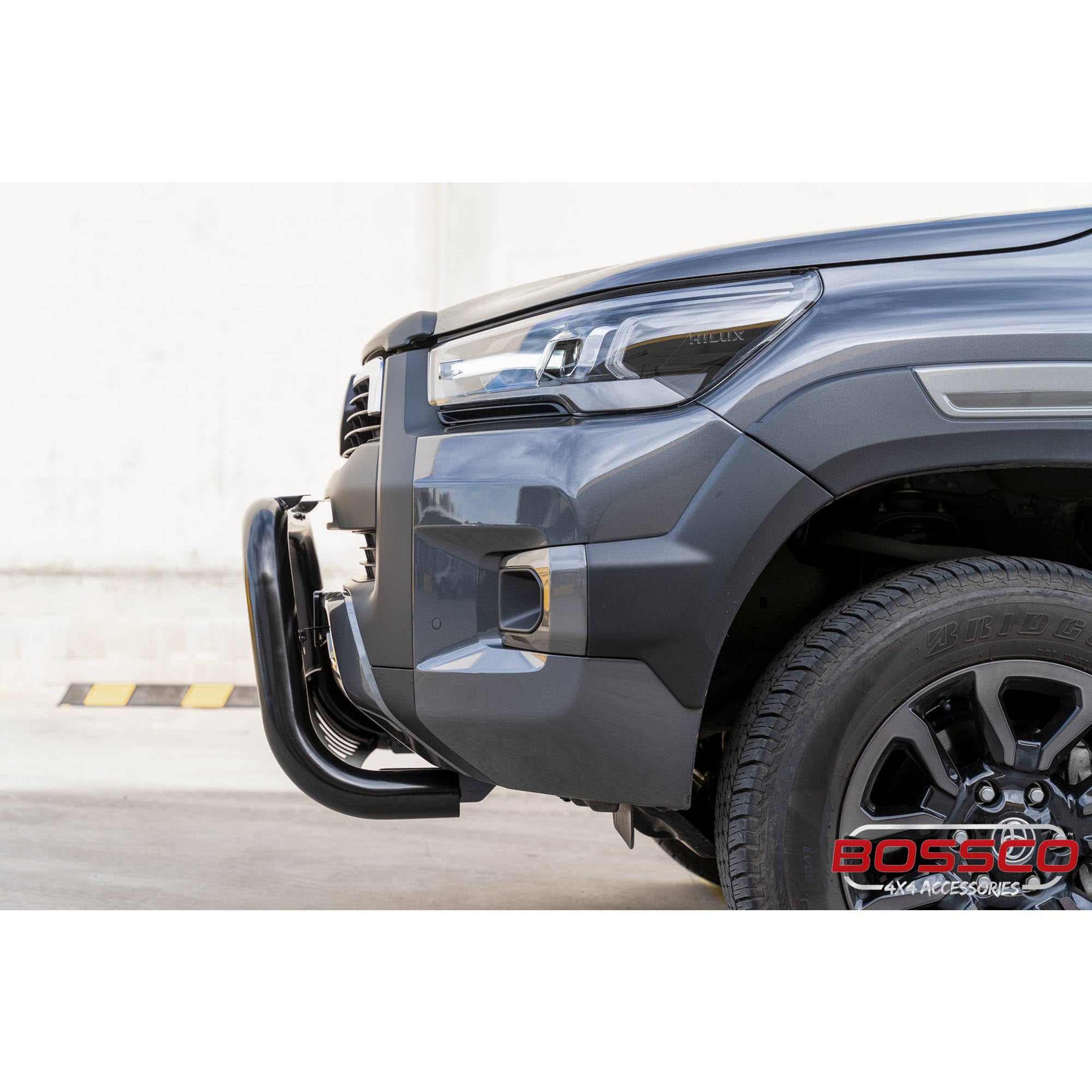 Black Low Nudge Bar with Skid Plate suitable for Toyota Hilux 2020 - 2024