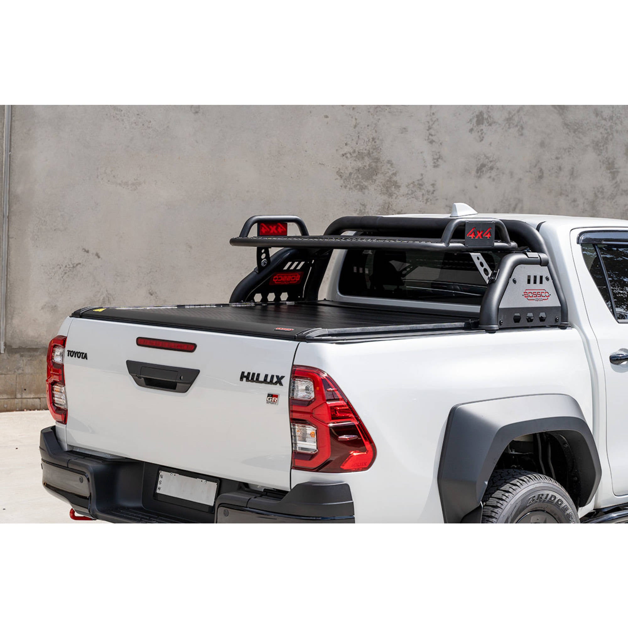 Electric Retractable Roller Shutter Tonneau Lid Suitable For Toyota Hilux 2015-2024
