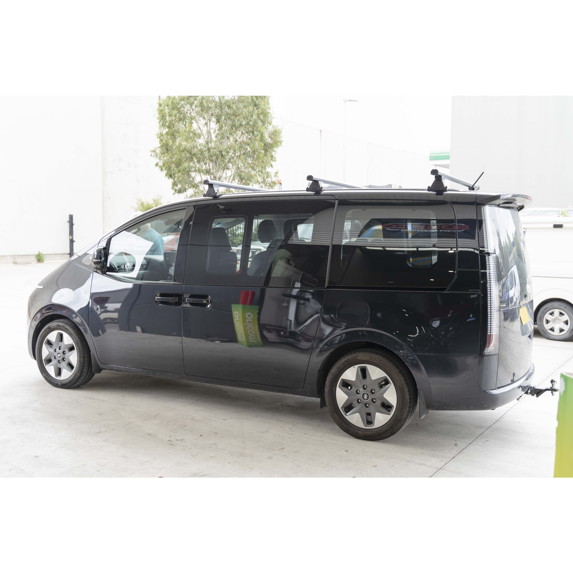 Heavy Duty Roof Racks suitable for Hyundai Staria Load 2021-2025