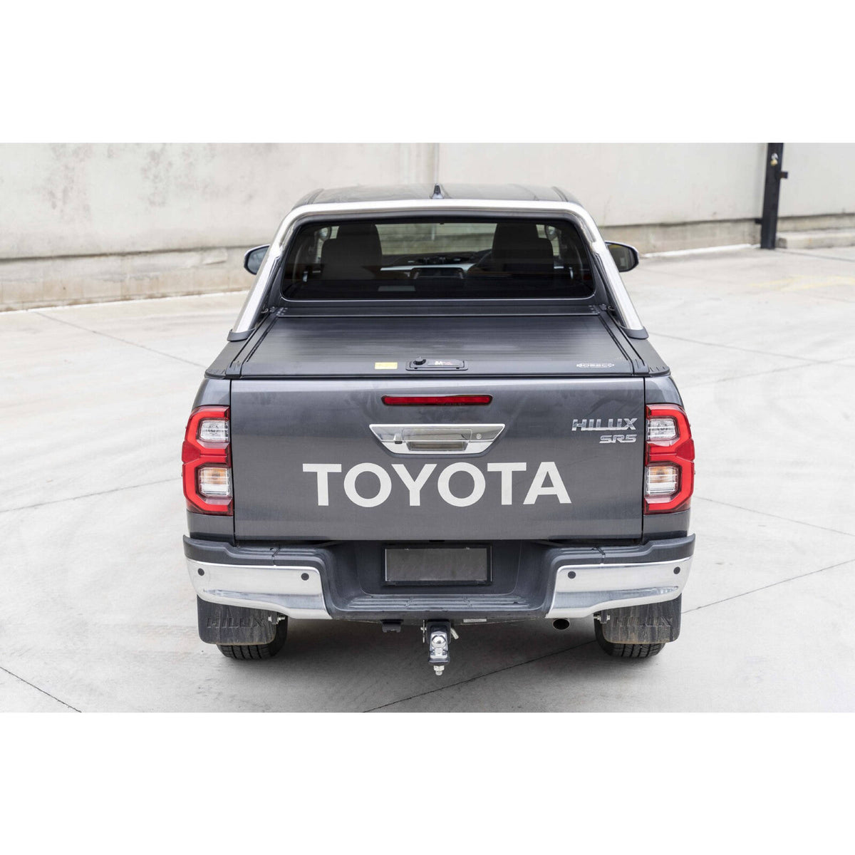 Manual Roller Shutter Tonneau Lid Suitable For Toyota Hilux 2021 Facelift