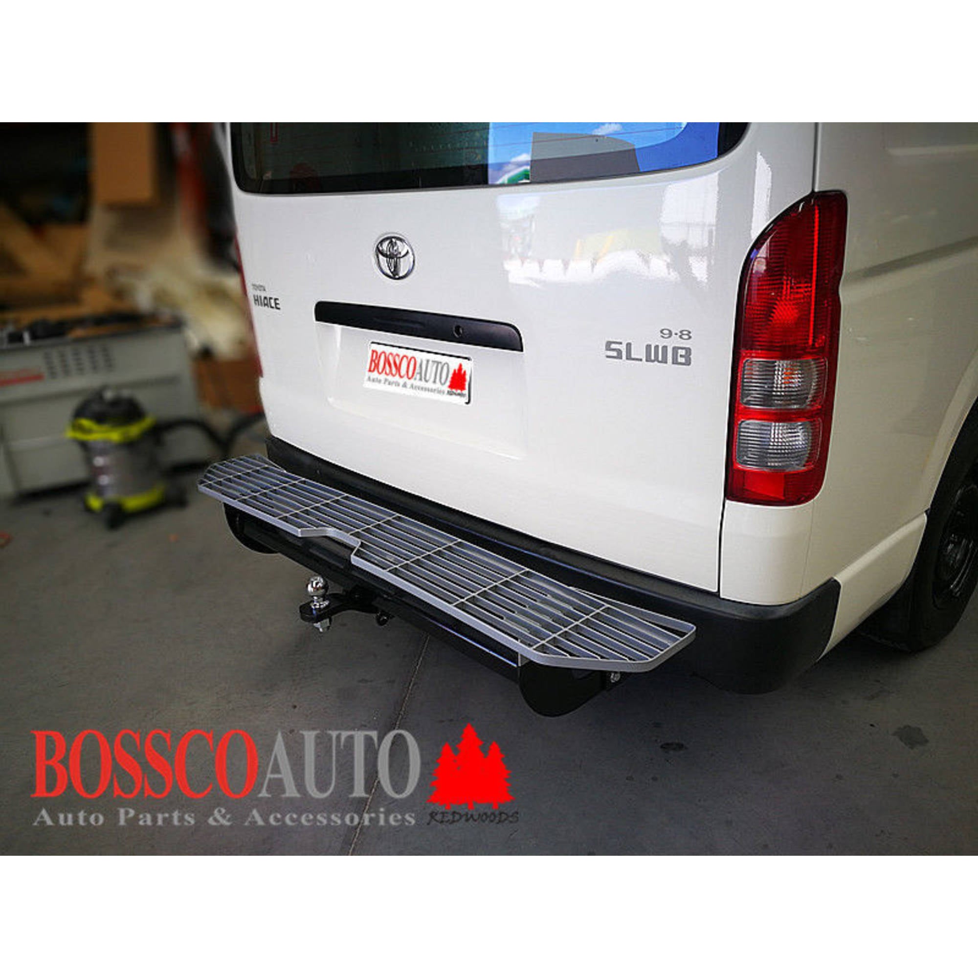 Towbar with Rear Access Step for Toyota Hiace Commuter SLWB 2005–2019