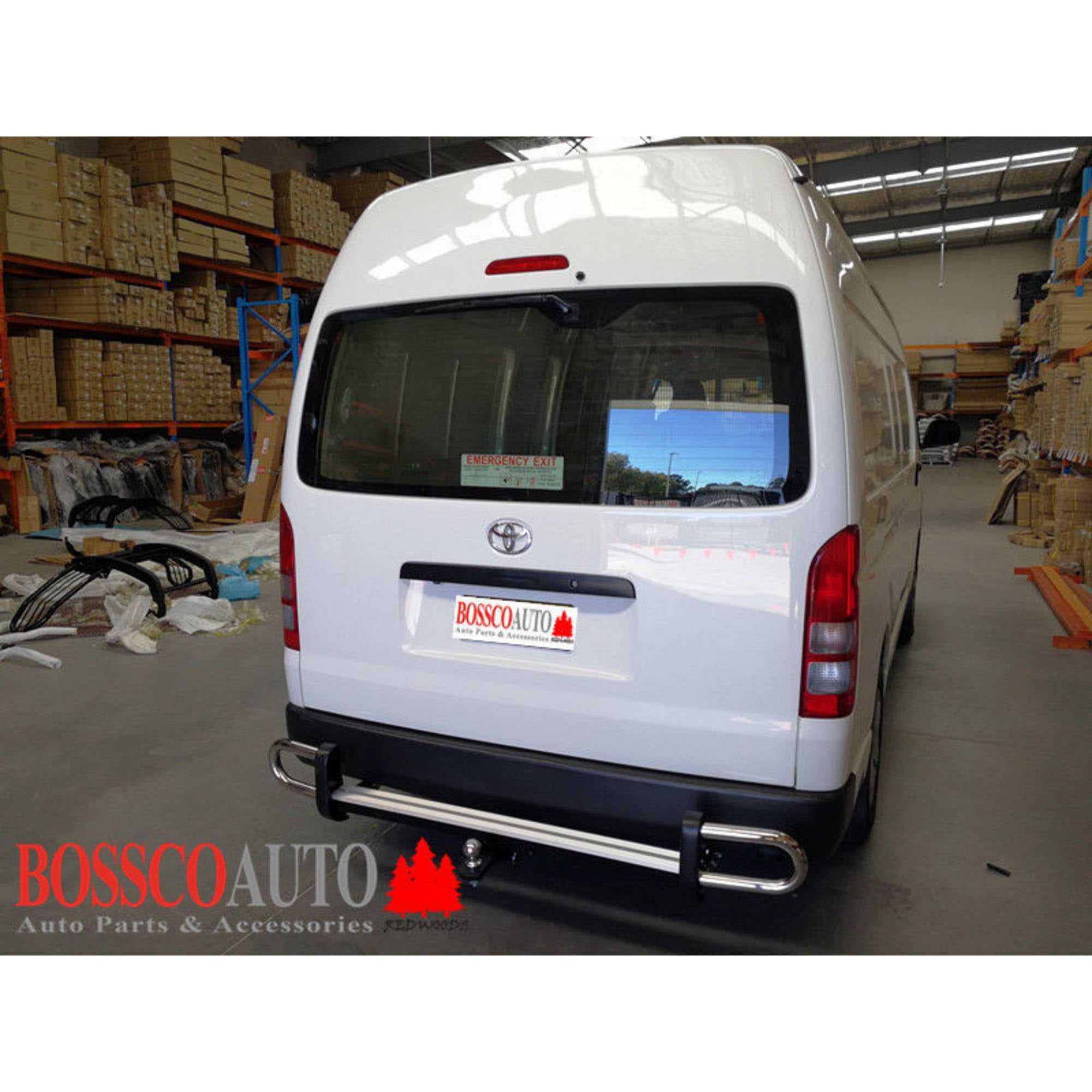Rear Step Tow Bar for Toyota Hiace Commuter SLWB 2005–2019