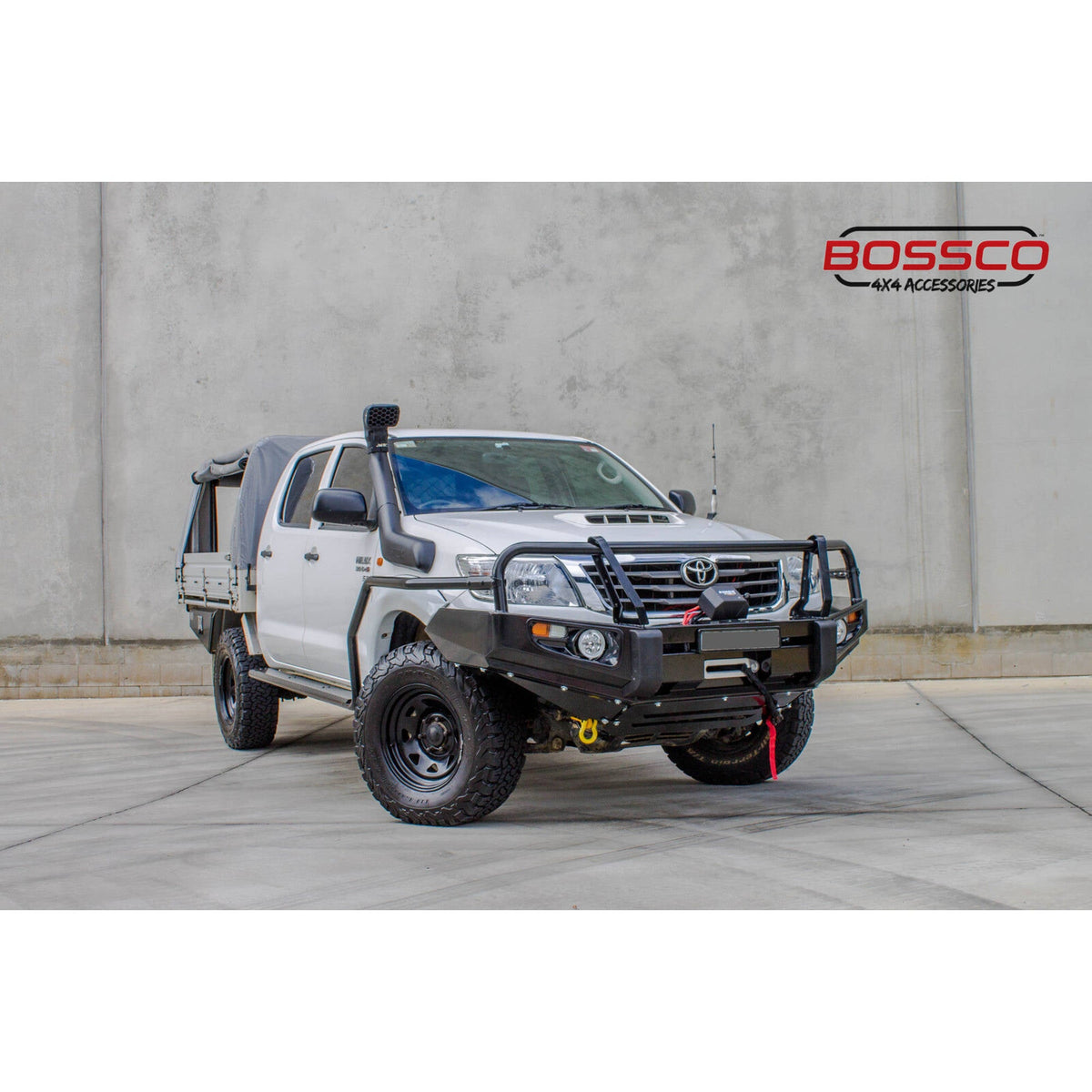 ADR APPROVED Front Bumper Bull Bar Bullbar and Heavy Duty Black Side Steps With Brush Bars Suitable For TOYOTA HILUX 2012-2015