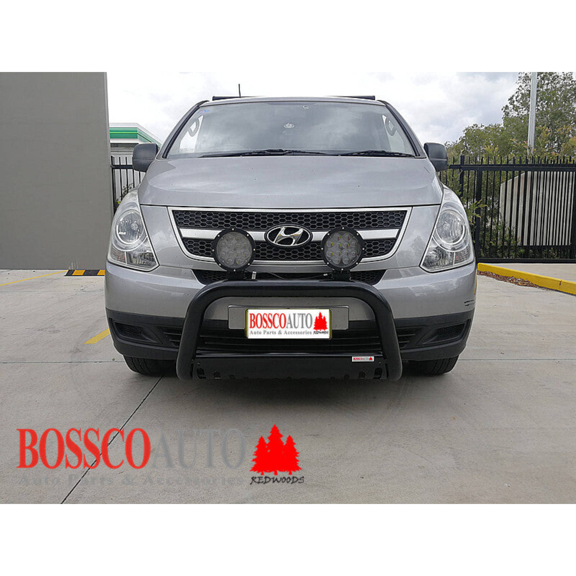 Black Nudge Bar Suitable for Hyundai iLoad / iMax 2007-2022