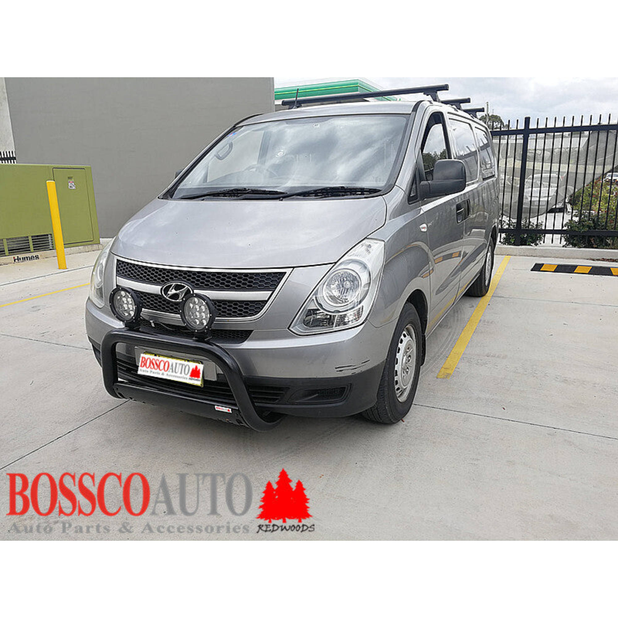 Black Nudge Bar Suitable for Hyundai iLoad / iMax 2007-2022