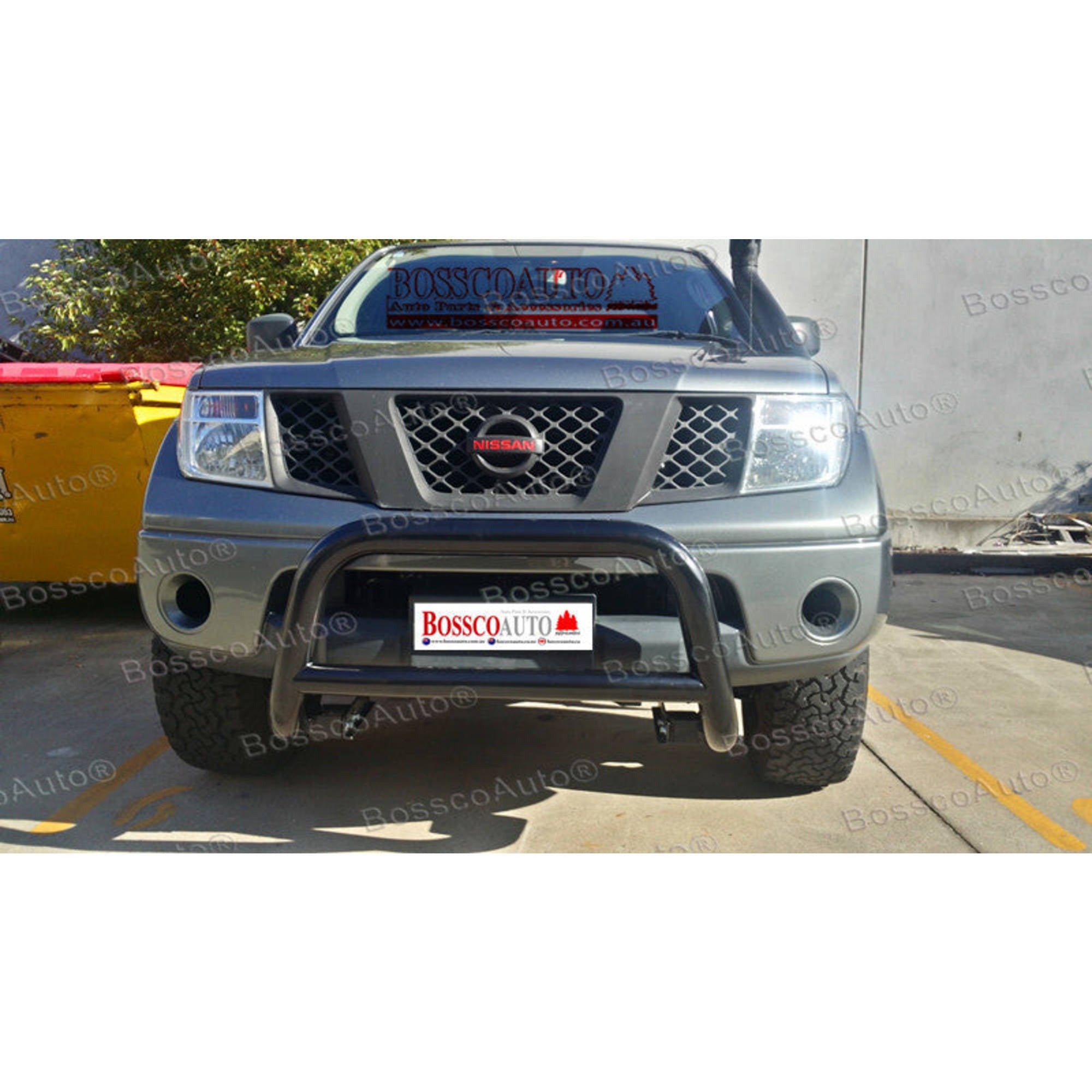 Black Low Nudge bar suitable for Nissan Navara D40 2005-2014
