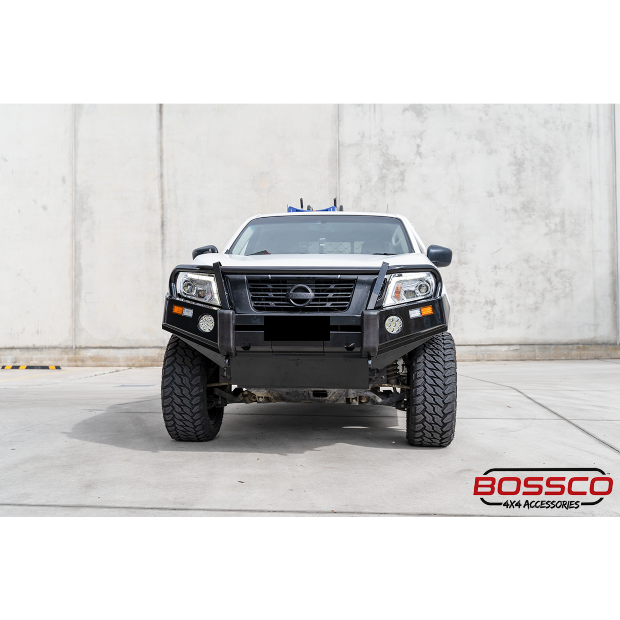 Front Bumper Bar Bullbar suitable for Nissan Navara NP300/D23 2015-2020