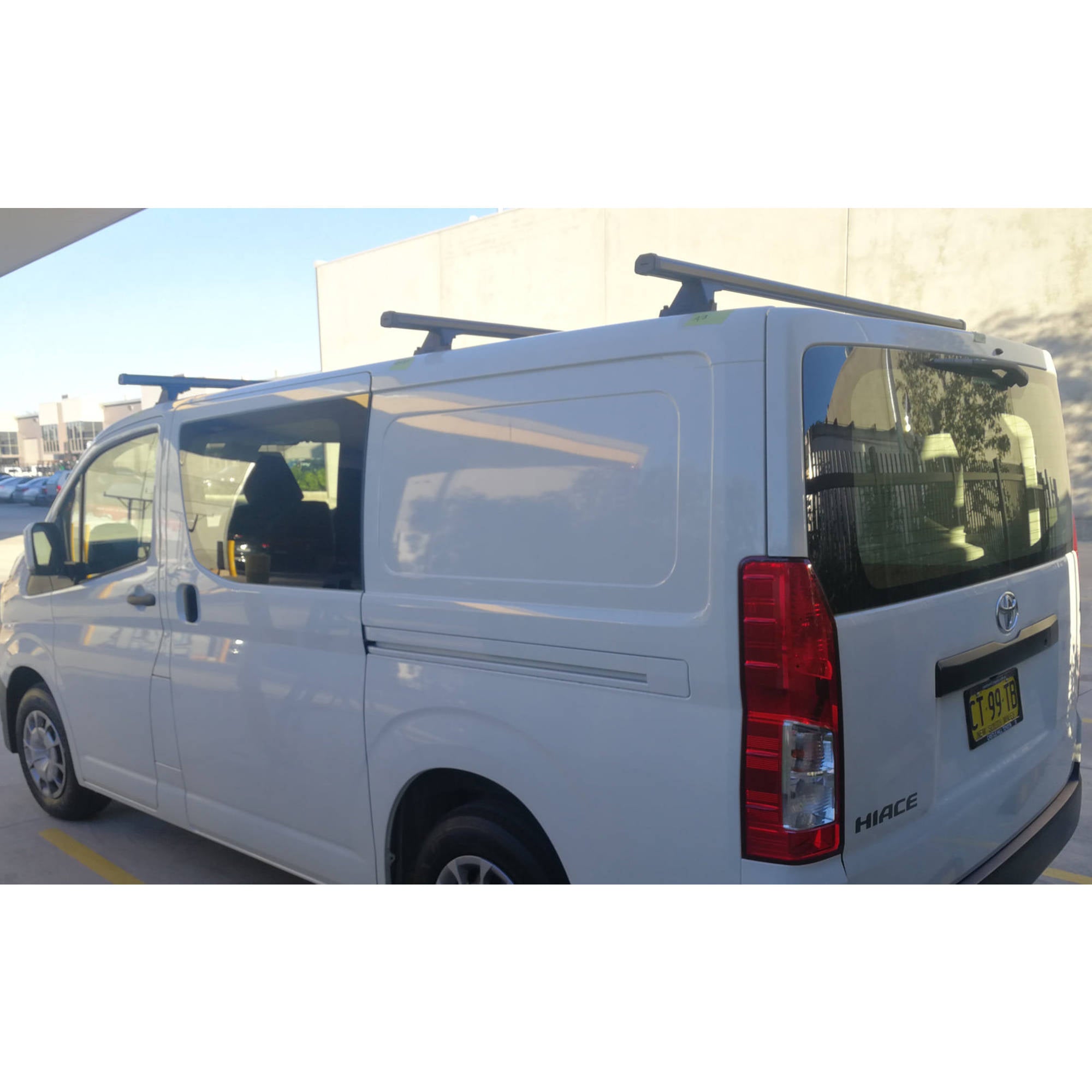 Set of 4 Black Heavy Duty Roof Racks for Renault Trafic X82 Van 2017-2023