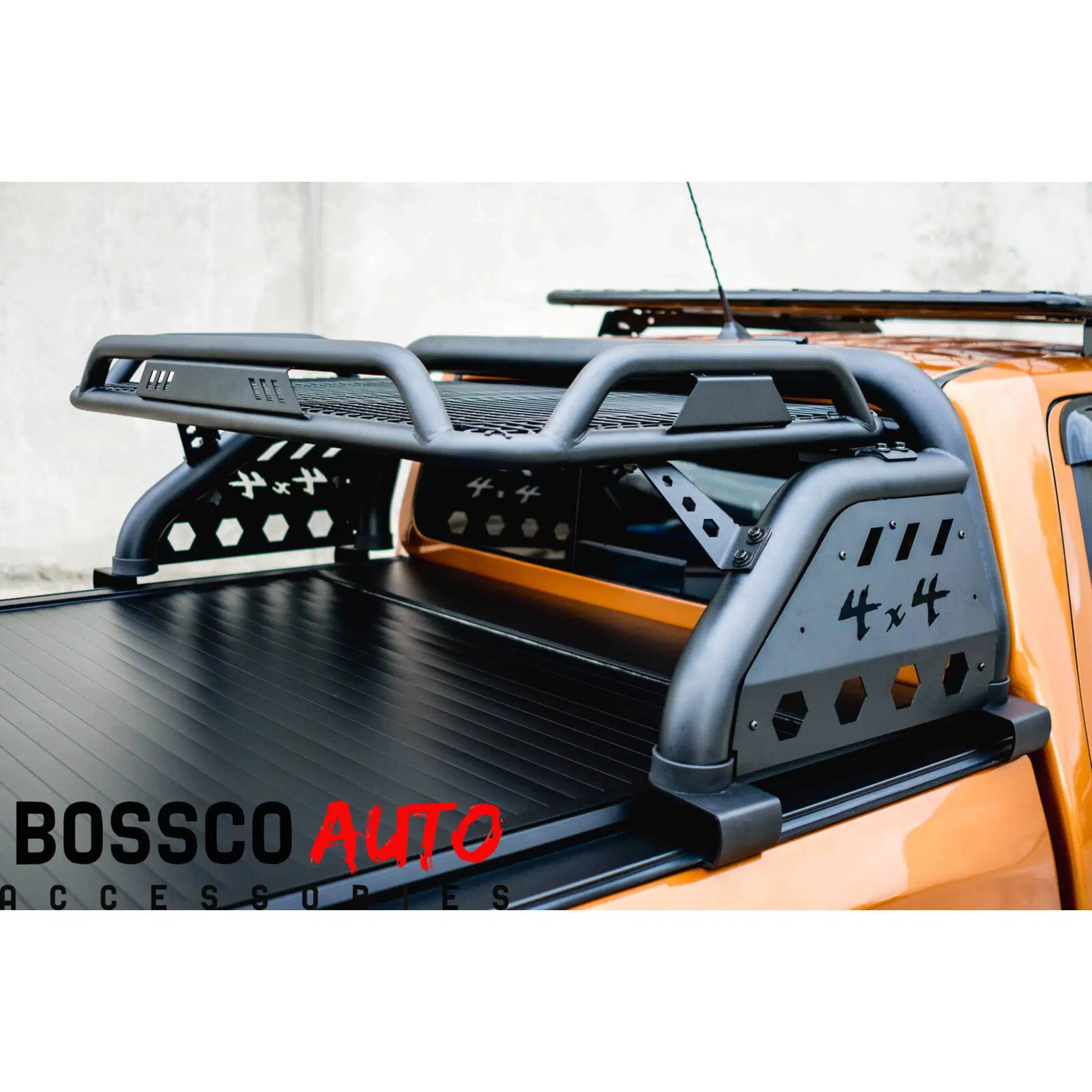 Loaded Sports Roll Bar with Wildtrak Style Manual Roller Shutter for Nissan Navara NP300 2015-2020