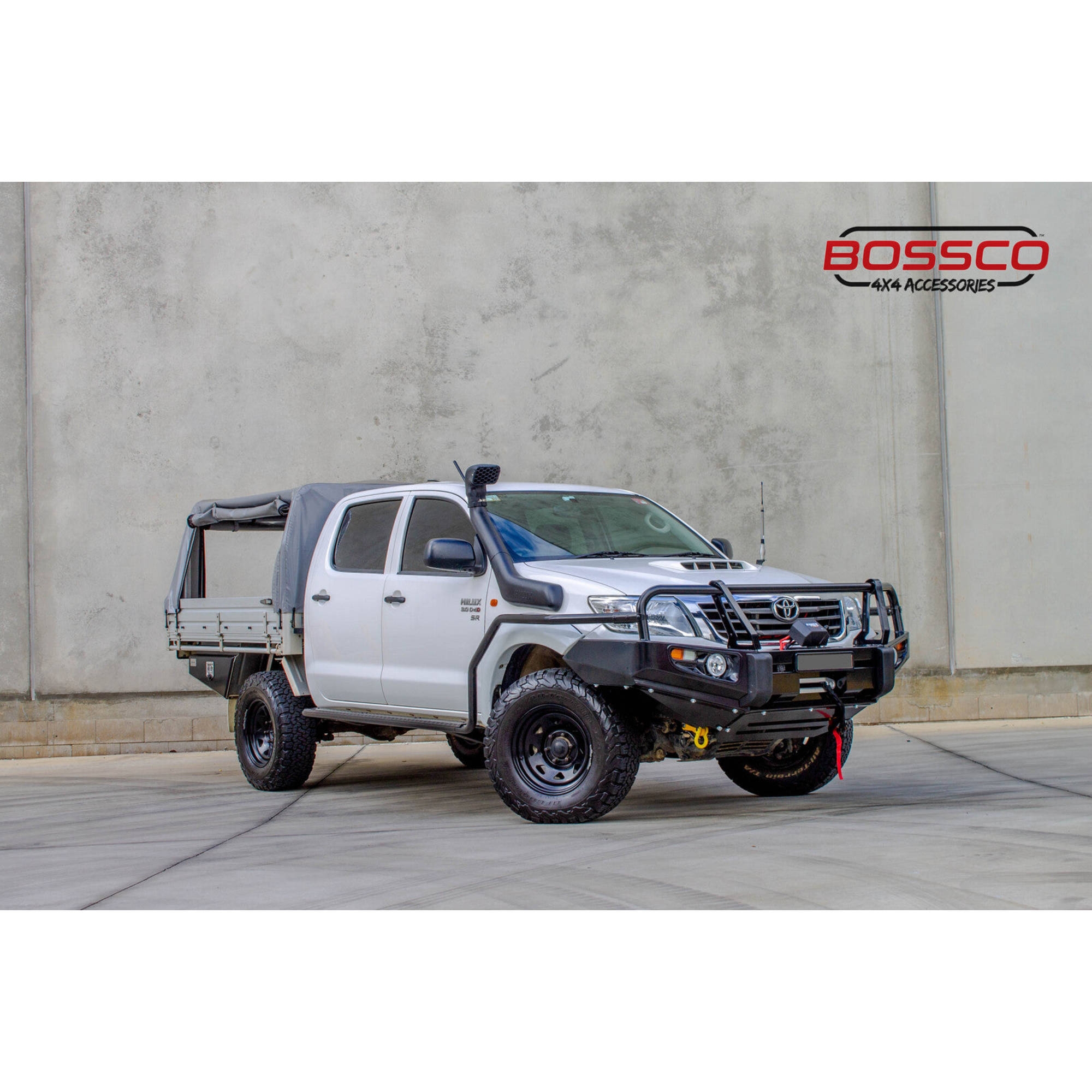 ADR APPROVED Front Bumper Bull Bar Bullbar and Heavy Duty Black Side Steps With Brush Bars Suitable For TOYOTA HILUX 2012-2015