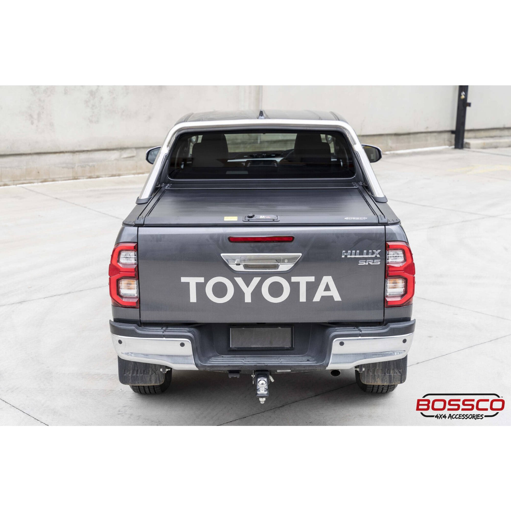 Manual Roller Shutter Tonneau Lid Suitable For Toyota Hilux 2021 Facelift