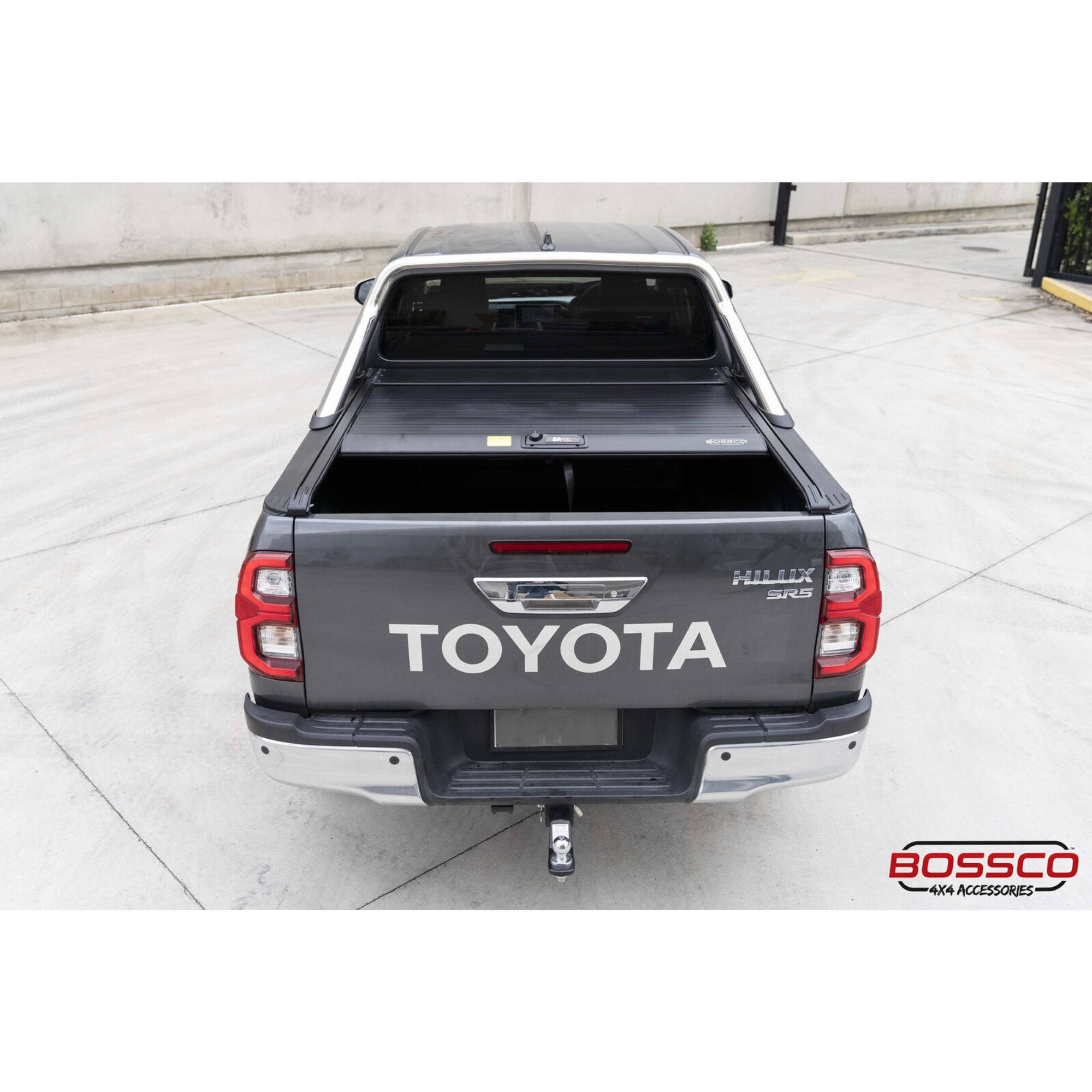 Manual Roller Shutter Tonneau Lid Suitable For Toyota Hilux 2015 - 2024