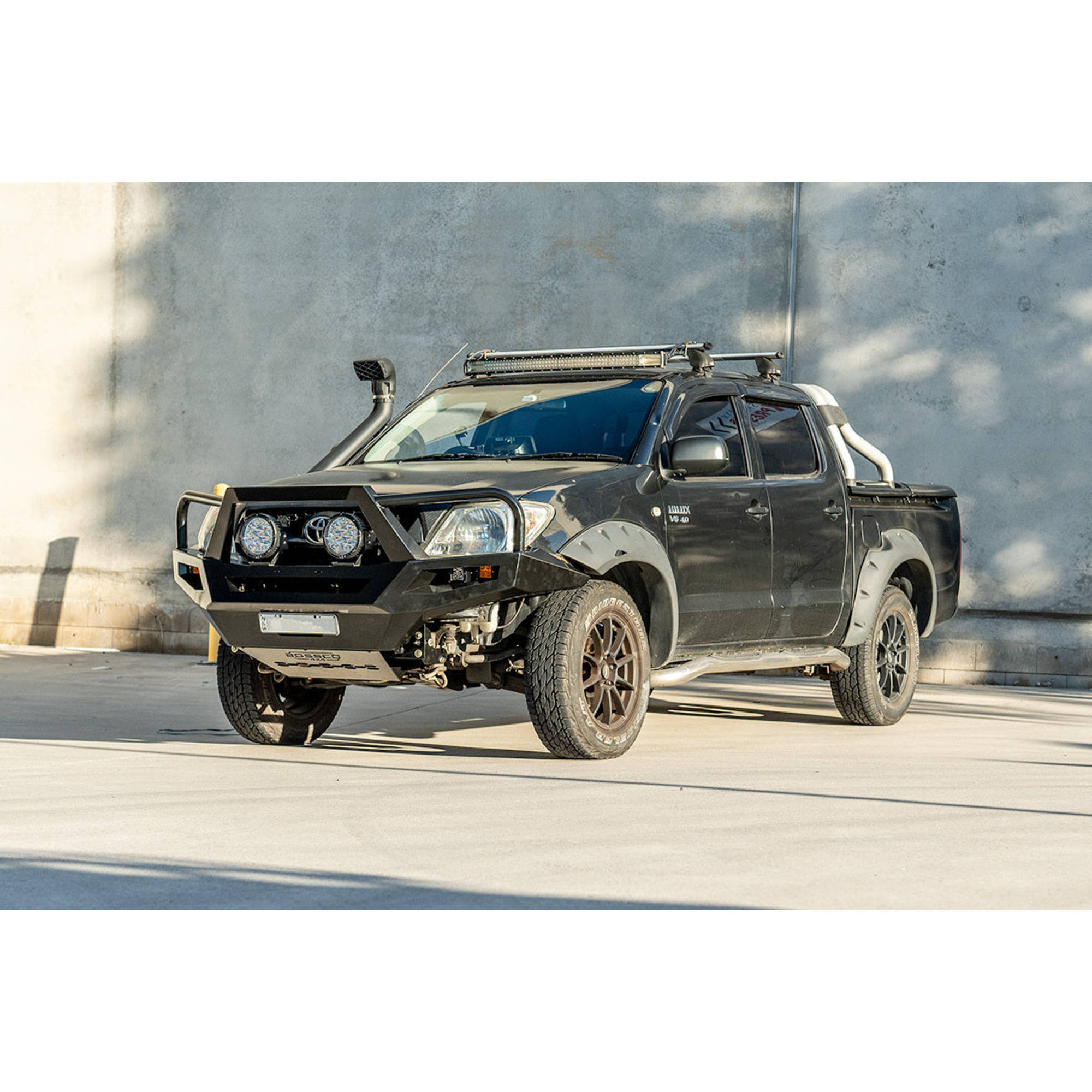 BOSSCO BULLBAR Bumper Replacement Bull bar Suitable For Toyota Hilux N70 2005-2011