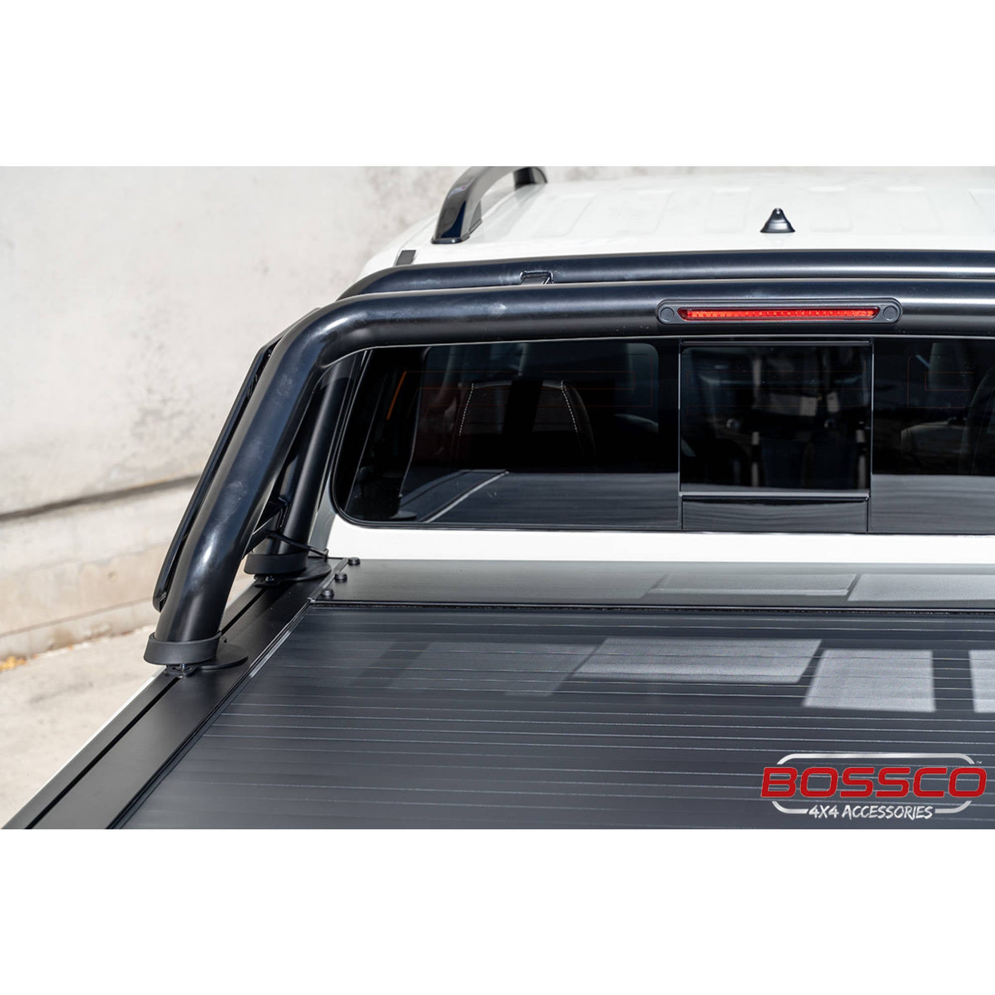 Electric Retractable Roller Shutter Tonneau Lid Suitable For Nissan Navara D23 NP300 2015-2020 - Style B