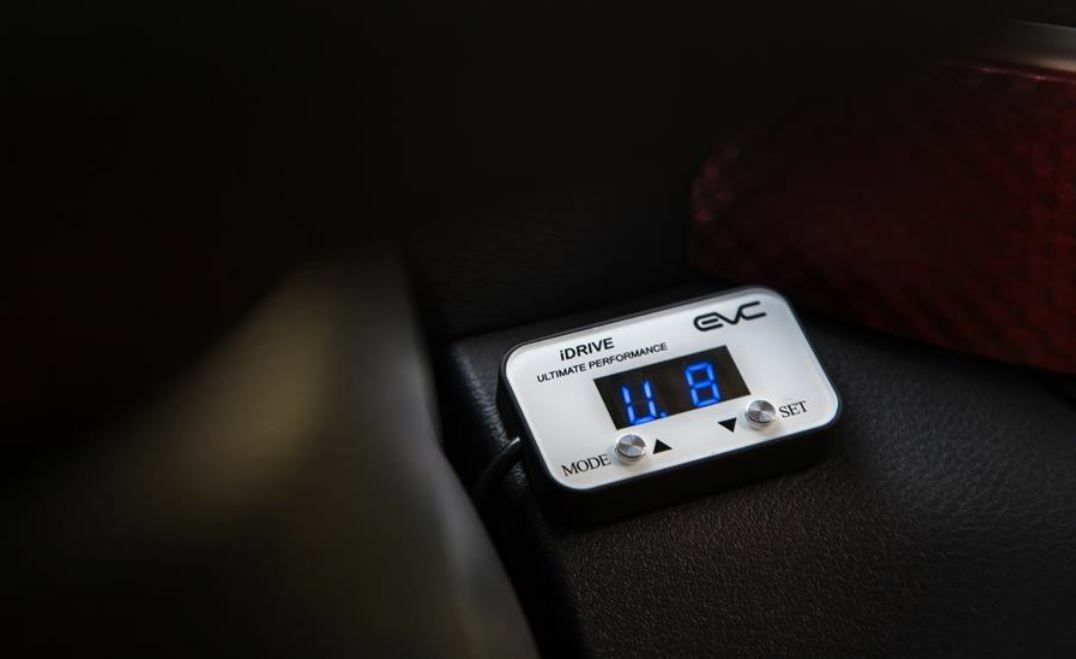 Ultimate9 Throttle Controller for Ford Everest (01/2006 - on), Mazda BT-50 (08/2006 - on), Jaguar XE (03/2015 - on), Land Rover Defender (10/2001 - on)