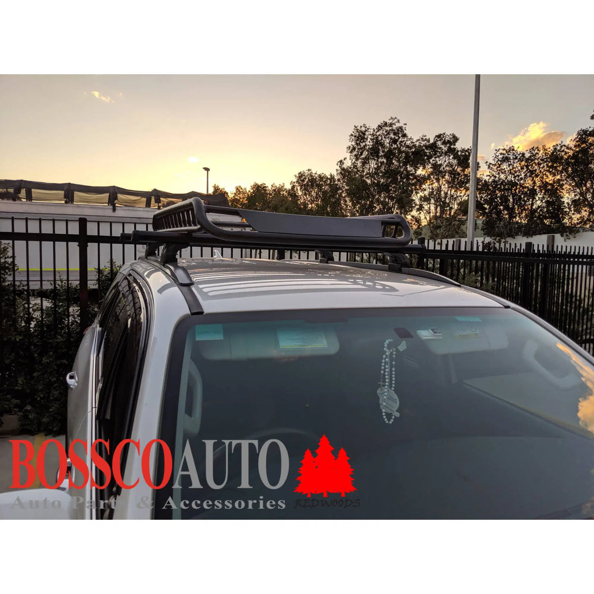 Universal Powder Coated Aluminium Roof Rack Cargo Basket with Wind Deflector (1400x980x150mm)