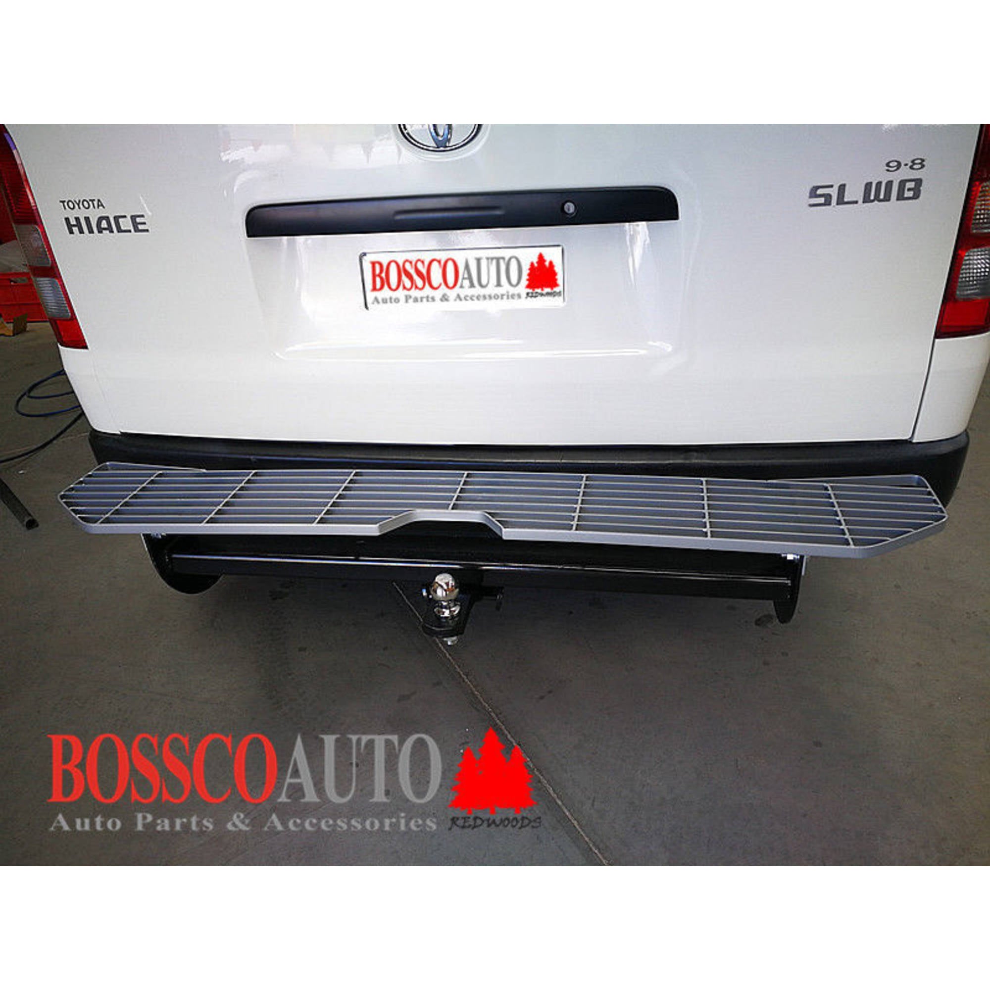 Towbar with Rear Access Step for Toyota Hiace Commuter SLWB 2005–2019