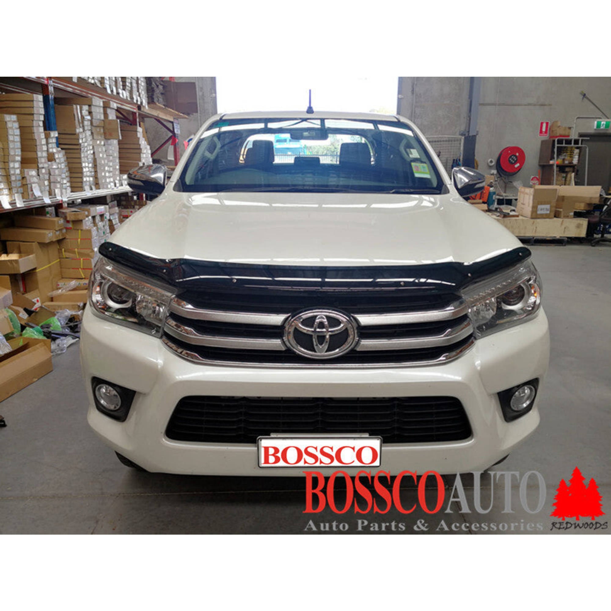 Bonnet Protector and Weathershields suitable for Toyota Hilux 2015-2020
